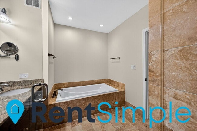 Building Photo - 1418 N Rhodes St