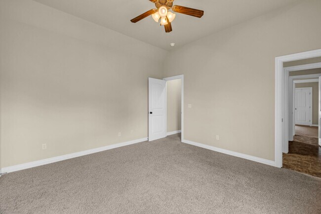 Building Photo - Executive home on double lot in beautiful Enclave at Harvard Ponds.