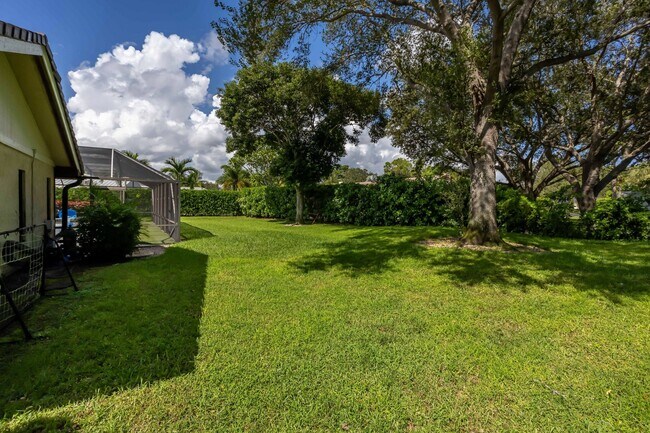 Building Photo - 2903 Banyan Blvd Cir NW