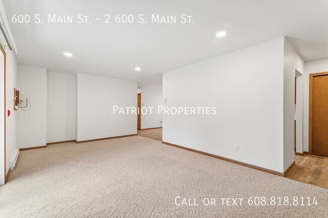 Building Photo - 600 S Main St