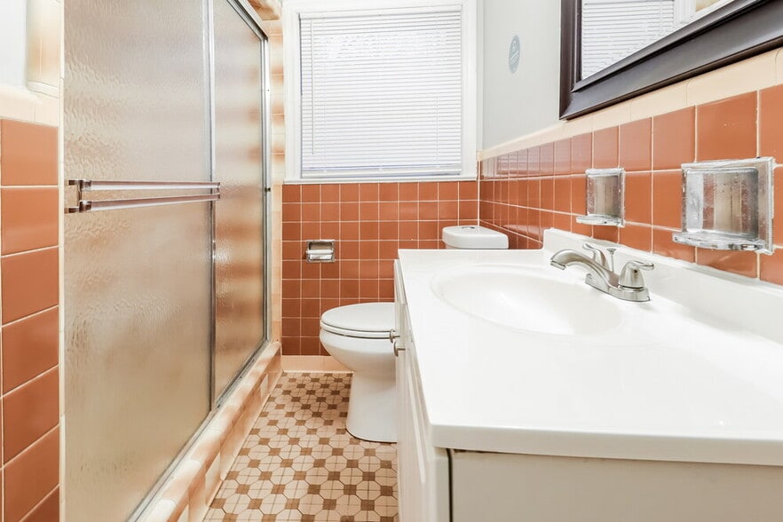 Building Photo - 433 Orchid Rd