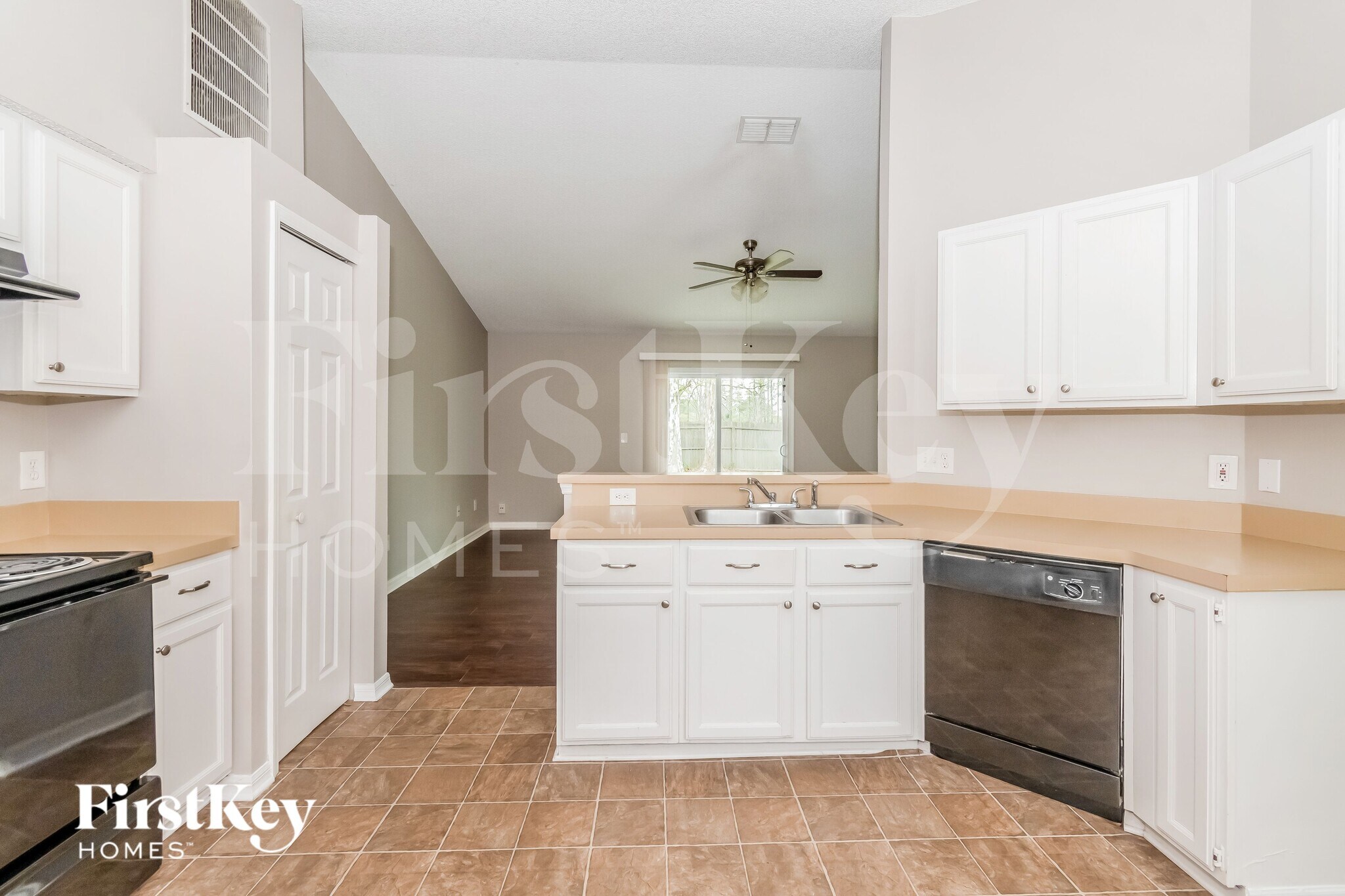 Building Photo - 8761 Spring Harvest Ln E