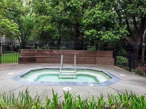 On site Spa - 1964 Windmill Cir