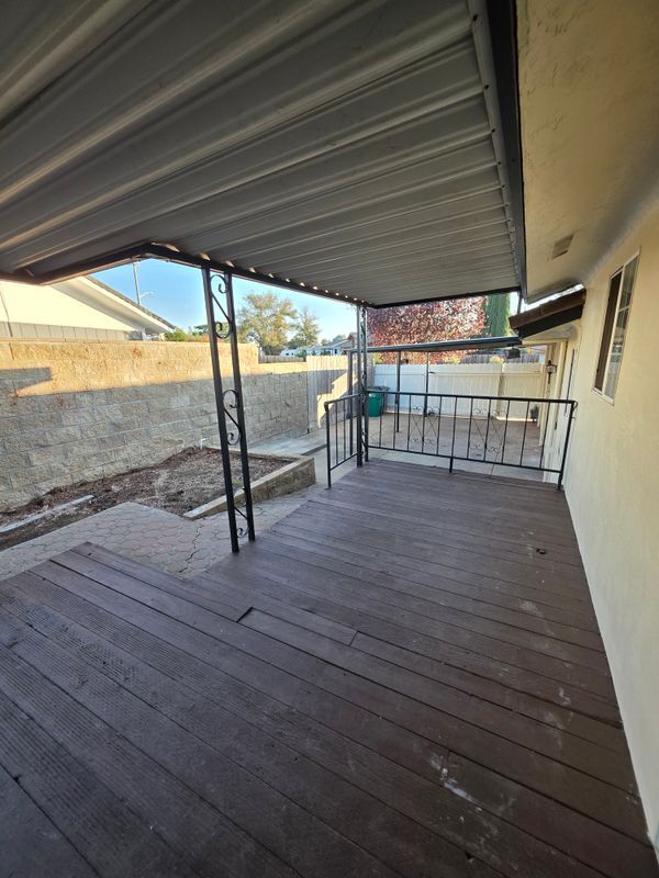 Building Photo - 14499 N Ian Ct