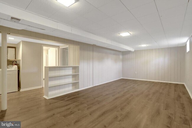 Building Photo - 3713 Lockwood Ln