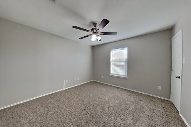 Building Photo - 20911 Hazy Bluff Ct