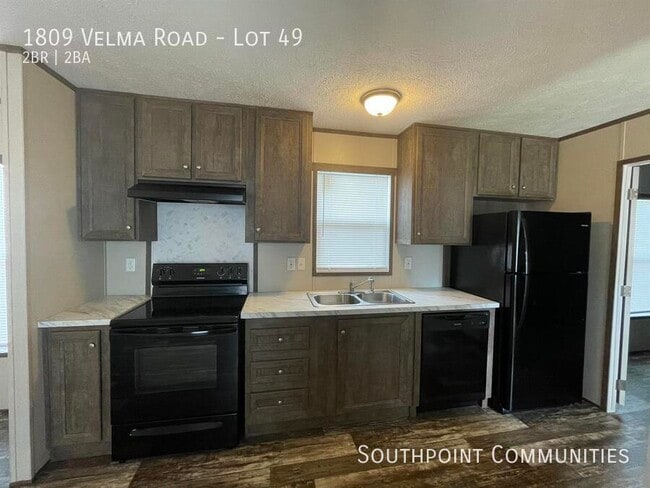 Building Photo - 1809 Velma Rd