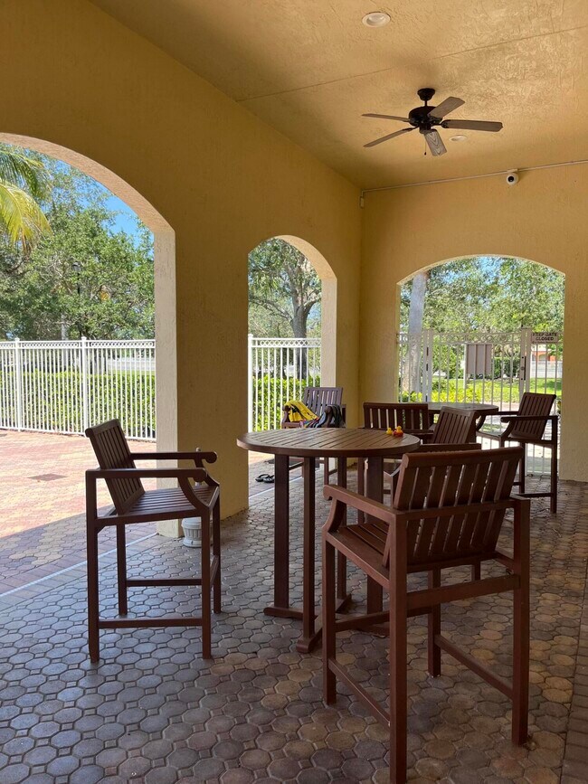 Building Photo - 58 SE Palermo