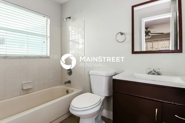 Building Photo - 3 Bedroom Pet-Friendly Home in Gotha, FL with Main Street Renewal