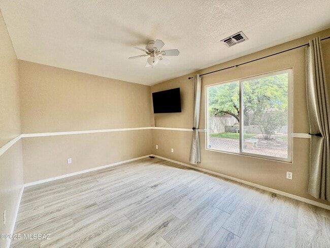 Building Photo - 2327 E Precious Shard Ct