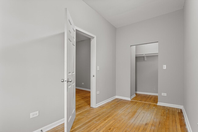 Building Photo - 1706 W 17th St