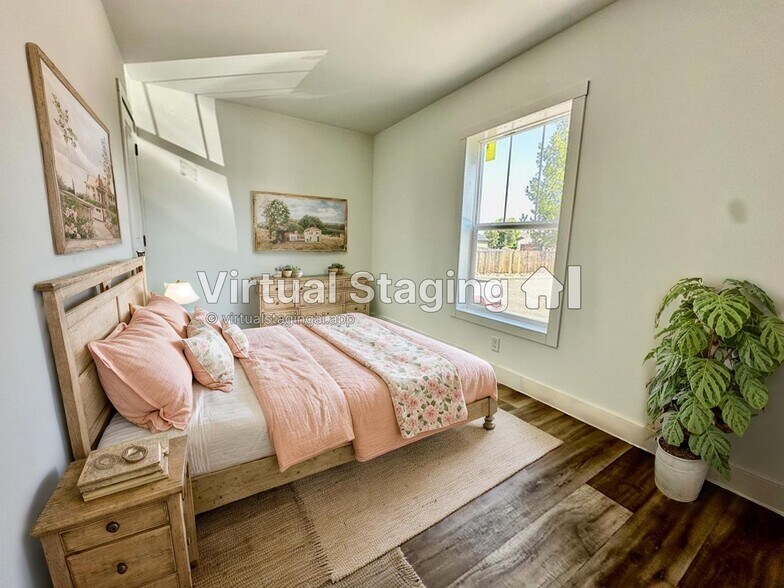 Building Photo - 16 Rainier St N