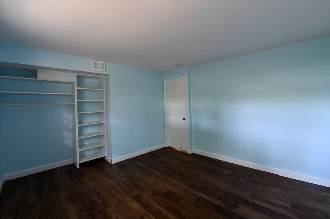 Building Photo - 2706 Christy Ave
