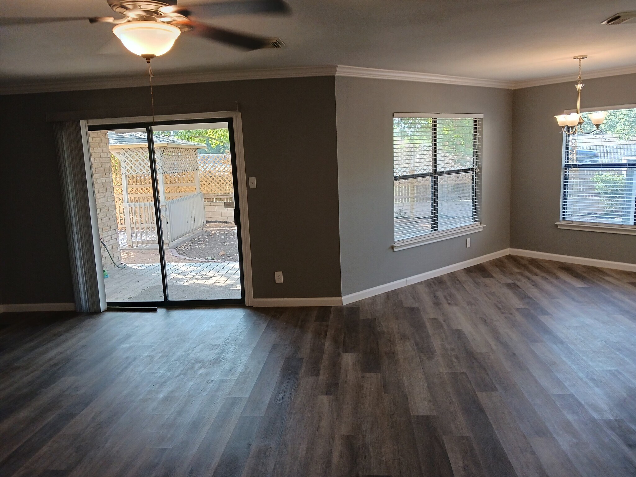 Building Photo - 7510 Legend Rock