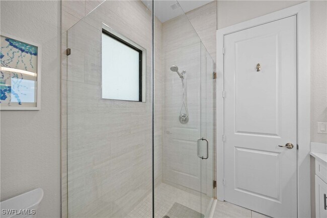 Building Photo - 5832 Jasper Dr