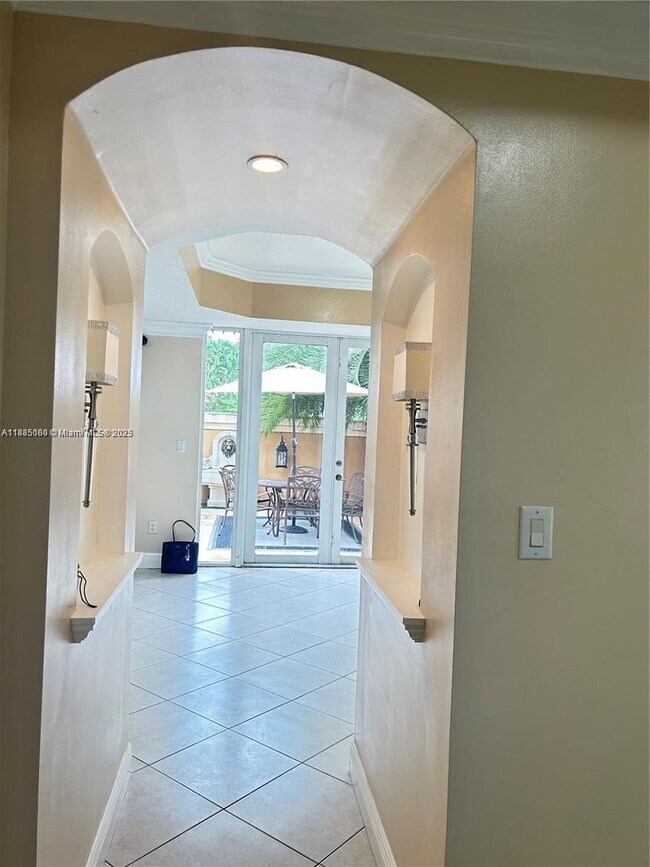 Building Photo - 15201 SW 30th Terrace