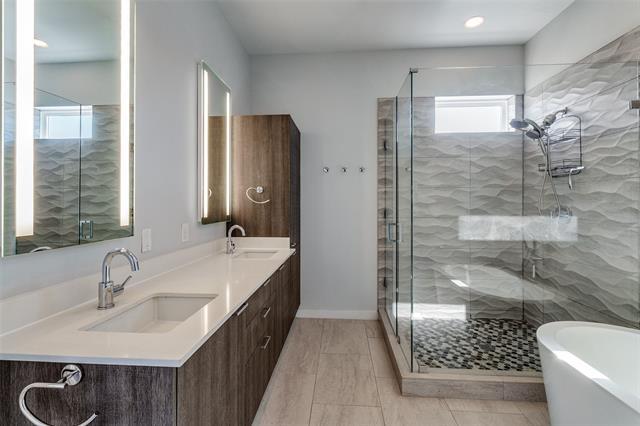 Building Photo - 4977 Zuma Ct