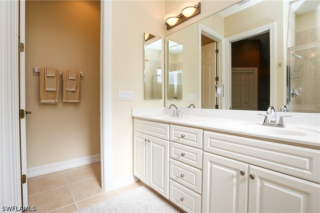 Building Photo - 6769 Bent Grass Dr