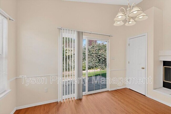 Building Photo - 7411 Peregrine Rd NE