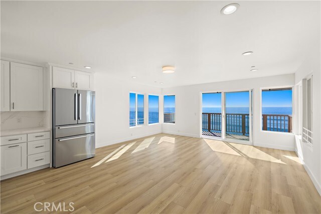 Building Photo - 1045 Gaviota Dr