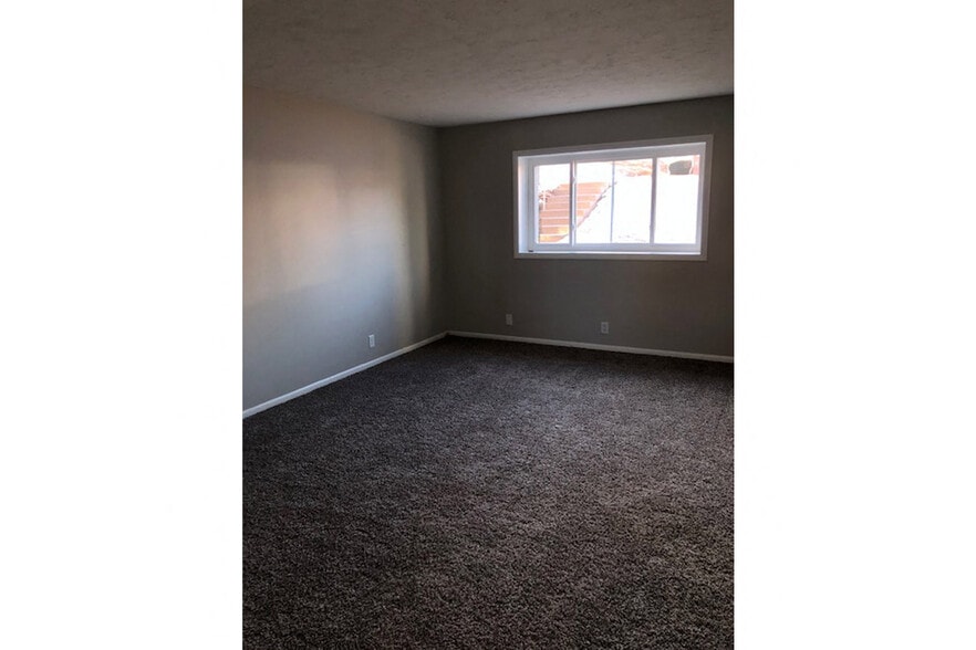 Interior Photo - Flats on 75th