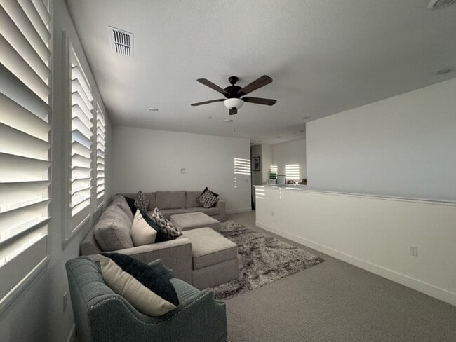 Building Photo - Beautiful 5-Bedroom Home with Solar