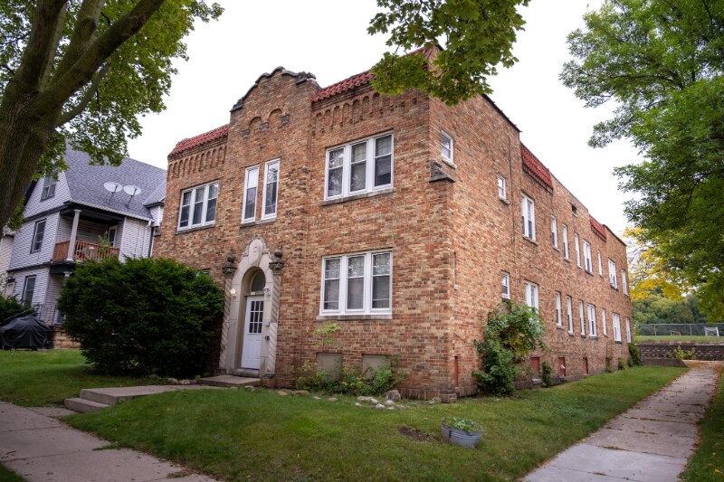 Building Photo - 502 N 39th St