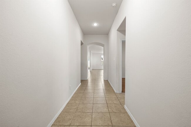 Building Photo - 8410 Green Paseo Pl