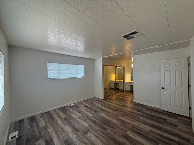 Building Photo - 2995 E Ames Ave