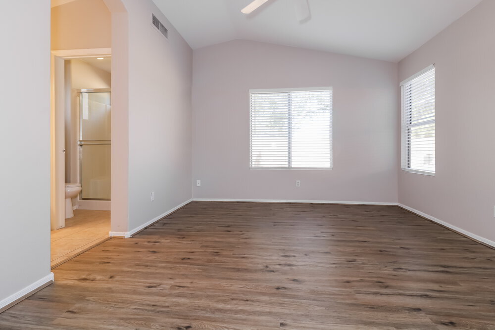 Building Photo - 72 N Cholla St