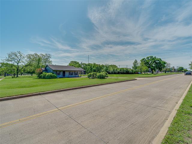 Building Photo - 416 N 8th St