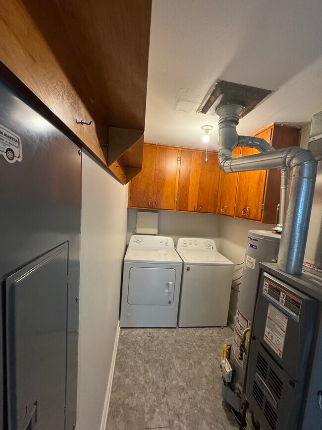 Building Photo - 6131 Revere Pl