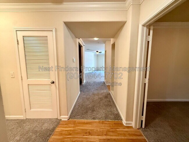 Building Photo - 8290 Gate Pkwy W