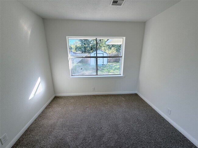 Building Photo - 4601 W 43rd St