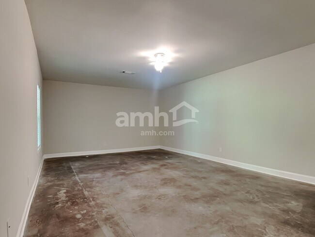 Building Photo - 1857 Bloom Ct