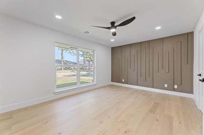 Building Photo - 12315 Barryknoll Ln