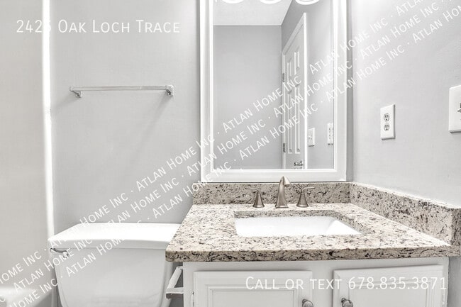 Building Photo - 2425 Oak Loch Trace