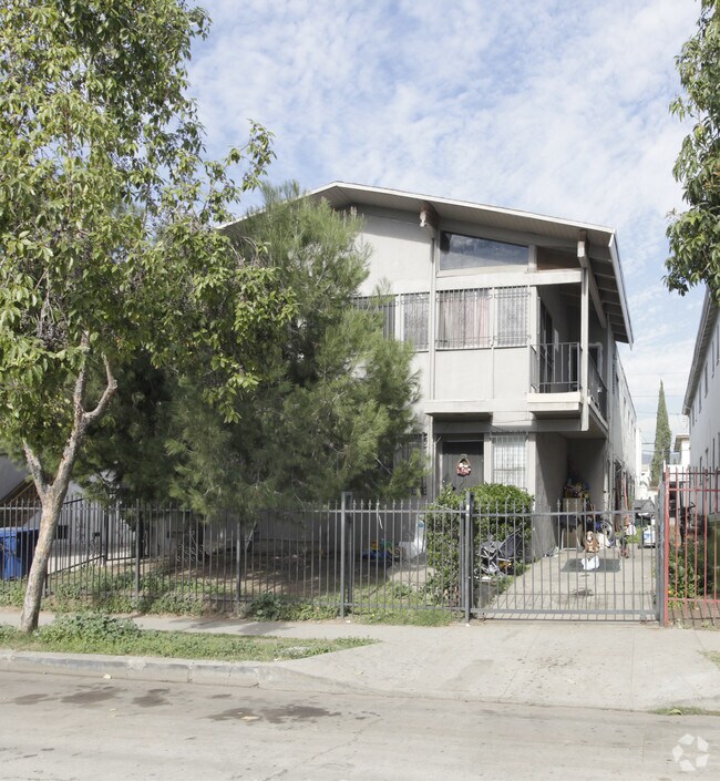 Primary Photo - 5727 Virginia Ave