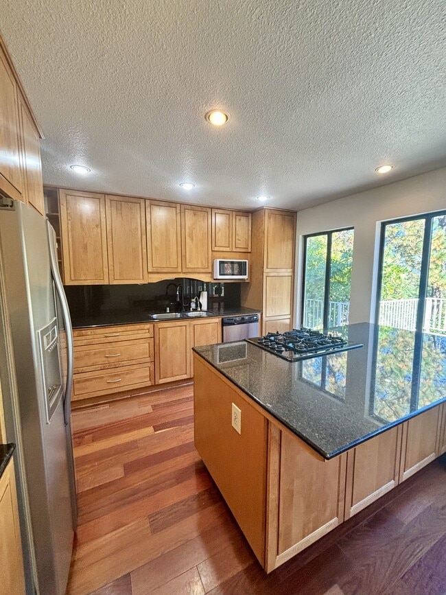 Building Photo - 16754 Aileen Way