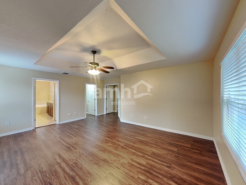 Building Photo - 2065 Home Again Rd