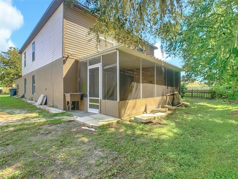 Building Photo - 3952 Warbler Dr