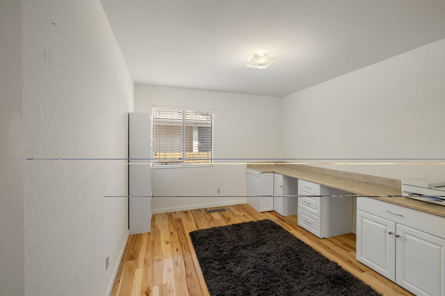 Building Photo - 1557 Bramble Ct