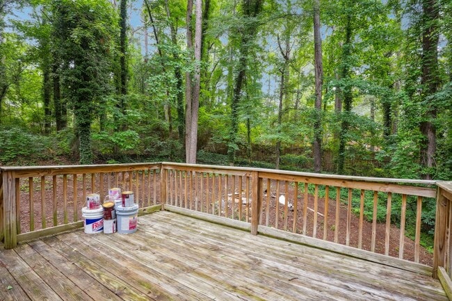 Building Photo - 8298 Blackfoot Trail
