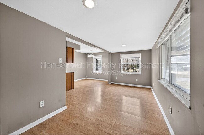 Building Photo - 10201 Surf Dr