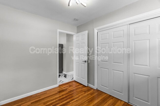 Building Photo - 10320 Durness Dr