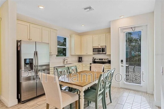 Building Photo - 2960 Salted Rim Rd