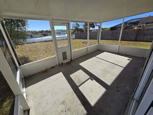 Building Photo - 127 Cedar Cir Dr