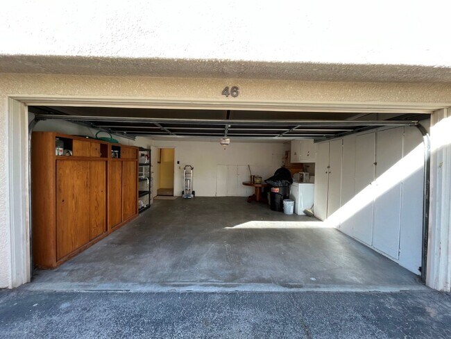 Building Photo - READY FOR MOVE-IN! 2+2.5 w/bonus room + al...