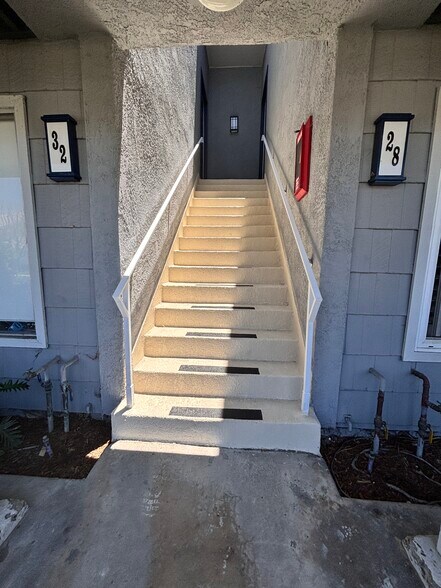 Building Photo - 32 Eagle Pt