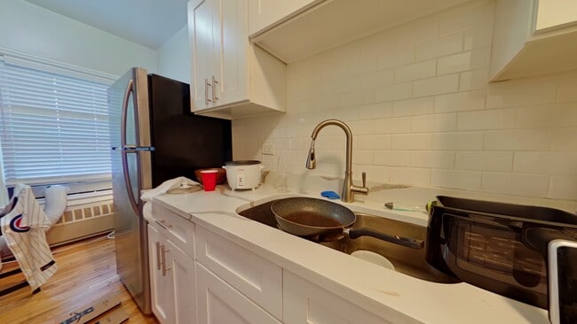 Interior Photo - 601 W. Deming Pl